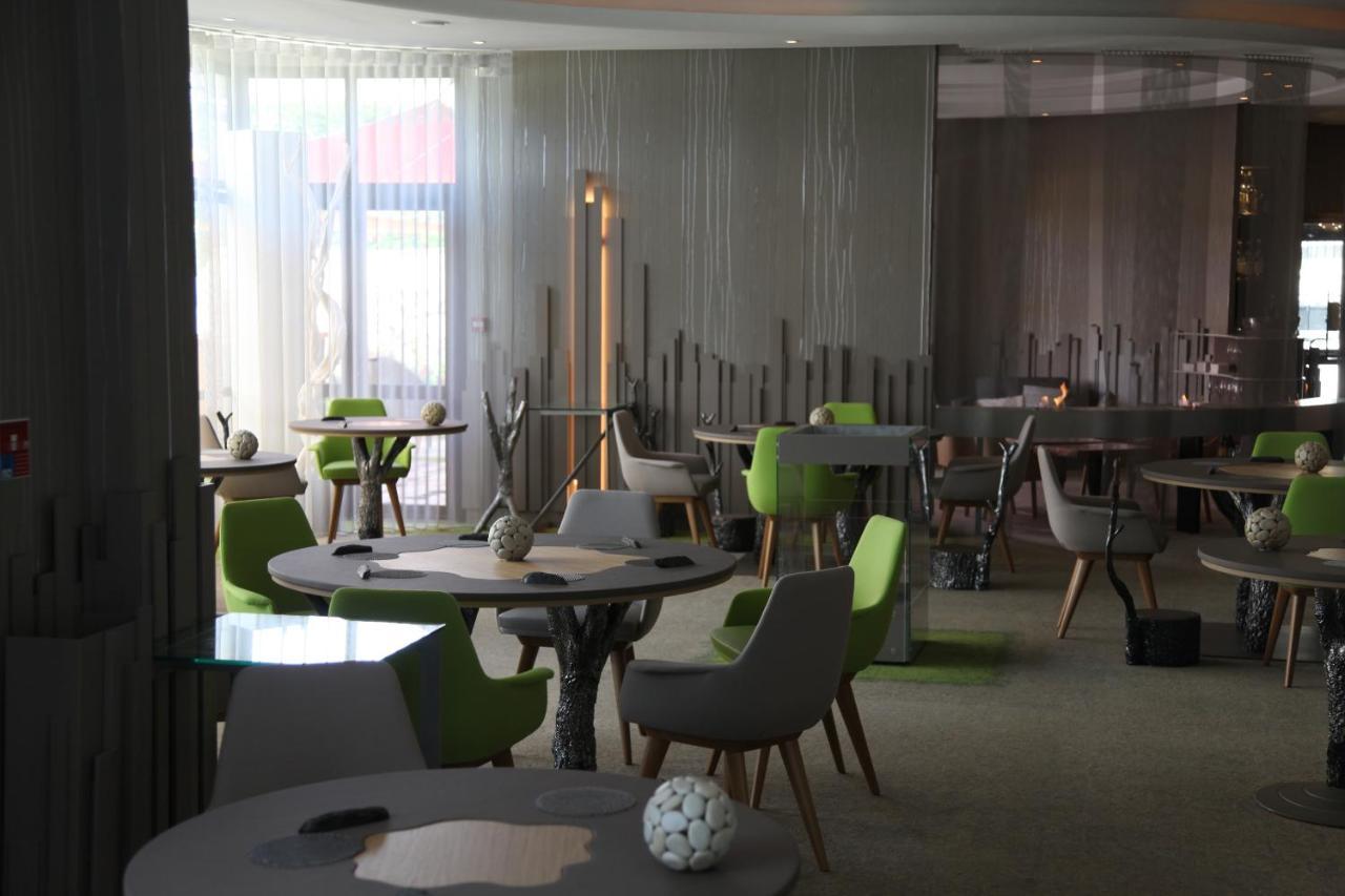 Hotel Le Parc - La Table De Franck Putelat قرقشونه المظهر الخارجي الصورة